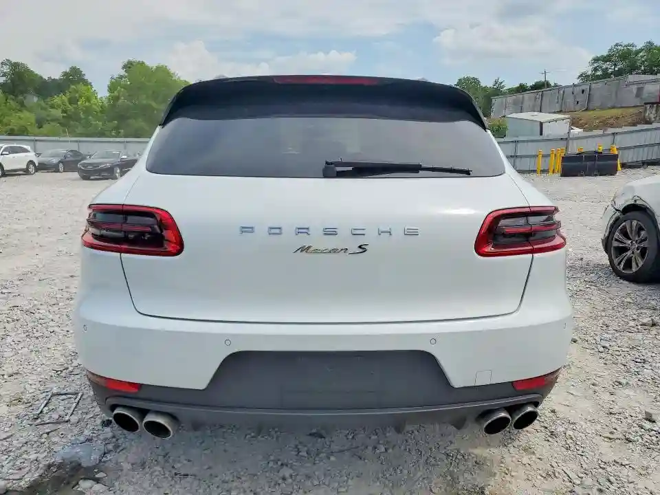 WP1AB2A56GLB48617 2016 PORSCHE MACAN-5