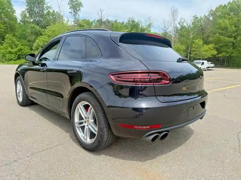 WP1AG2A51HLB56322 2017 PORSCHE MACAN-2