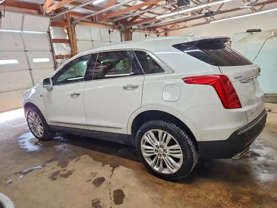 1GYKNFRS9JZ156546 2018 CADILLAC XT5-1