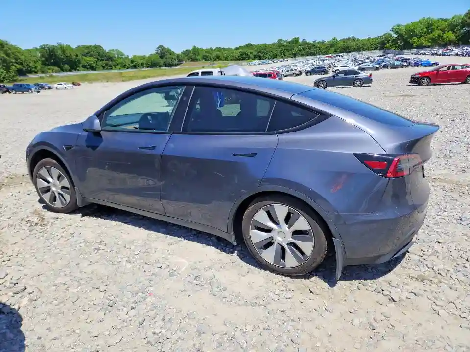 7SAYGDEE0PA142371 2023 TESLA MODEL Y-1