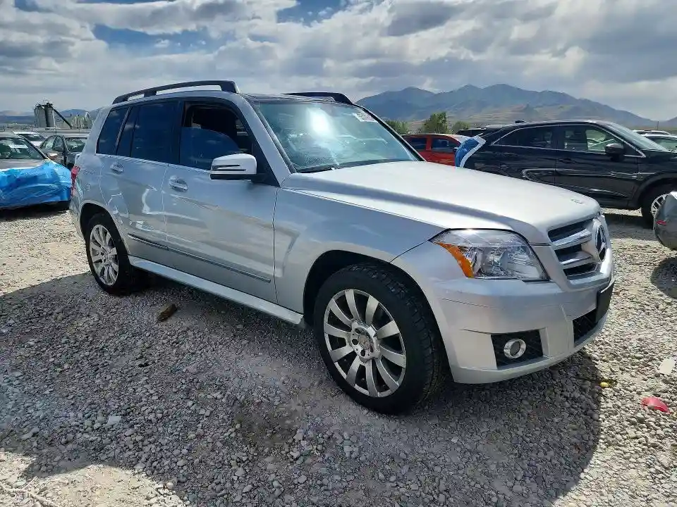 WDCGG8HB1BF614967 2011 MERCEDES-BENZ GLK-CLASS-3