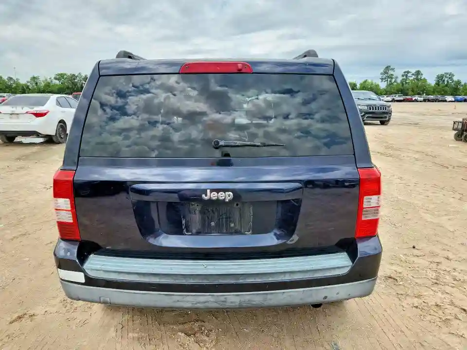 1J4NT1GA7BD175286 2011 JEEP PATRIOT-5