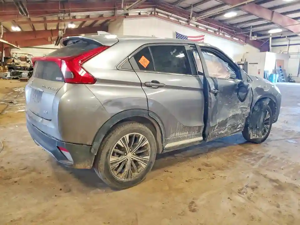 JA4AT5AA3JZ067893 2018 MITSUBISHI ECLIPSE-2
