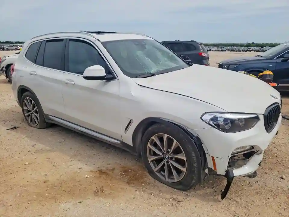 5UXTR7C56KLF29359 2019 BMW X3-3