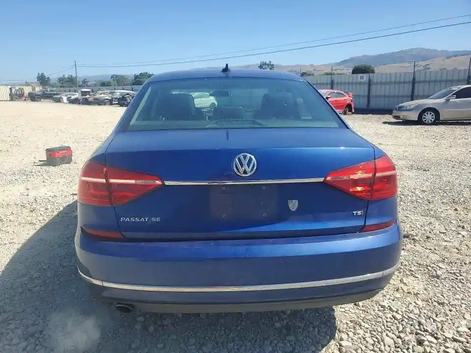 1VWBT7A39GC061726 2016 VOLKSWAGEN PASSAT-5