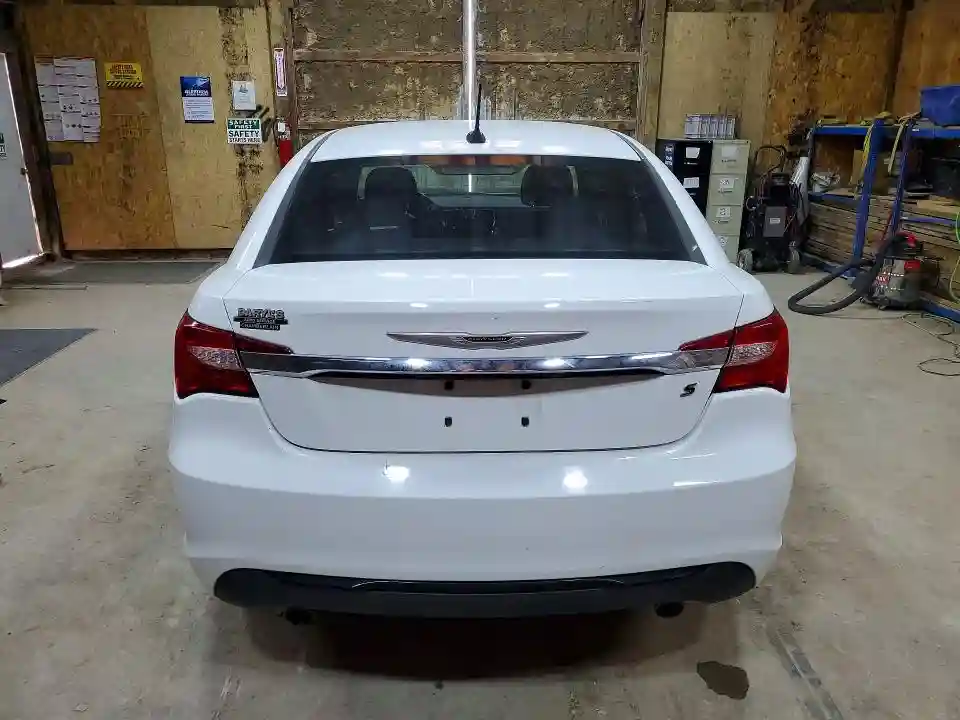 1C3CCBBG4EN120408 2014 CHRYSLER 200-5