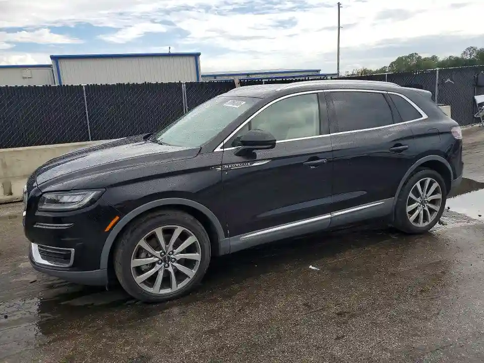 2LMPJ6K95KBL35282 2019 LINCOLN NAUTILUS-0