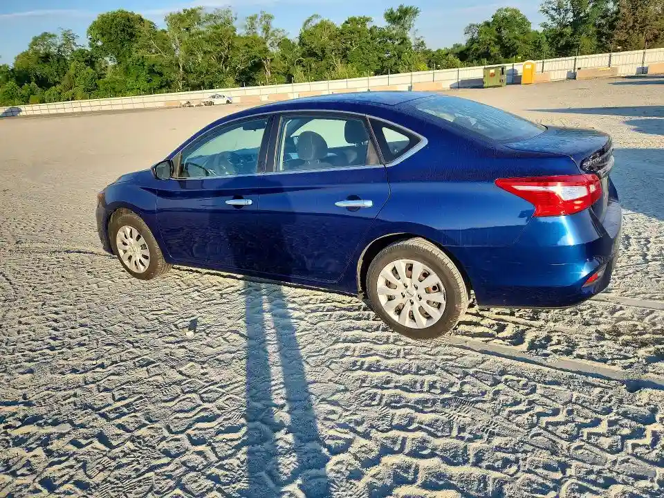 3N1AB7AP1JY270335 2018 NISSAN SENTRA-1