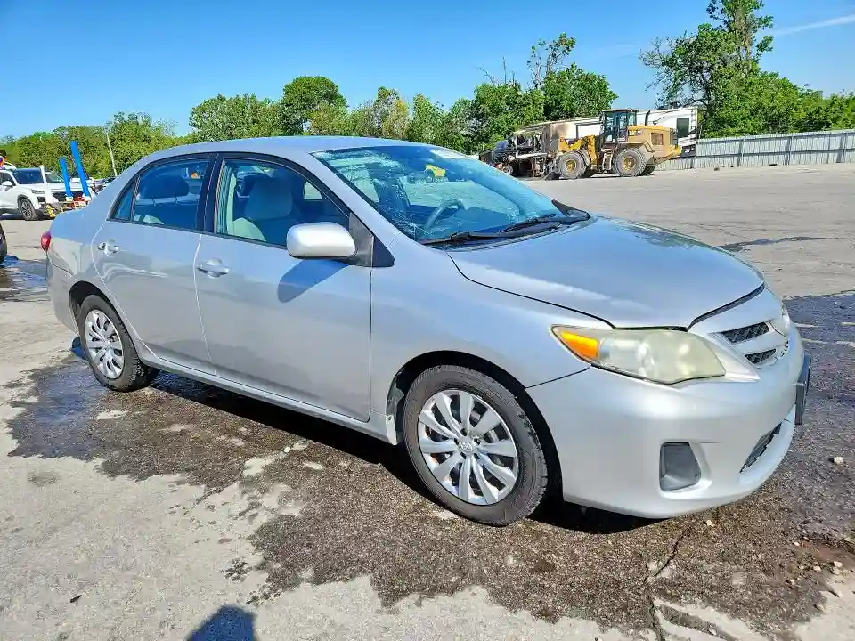 5YFBU4EE1CP029431 2012 TOYOTA COROLLA-3