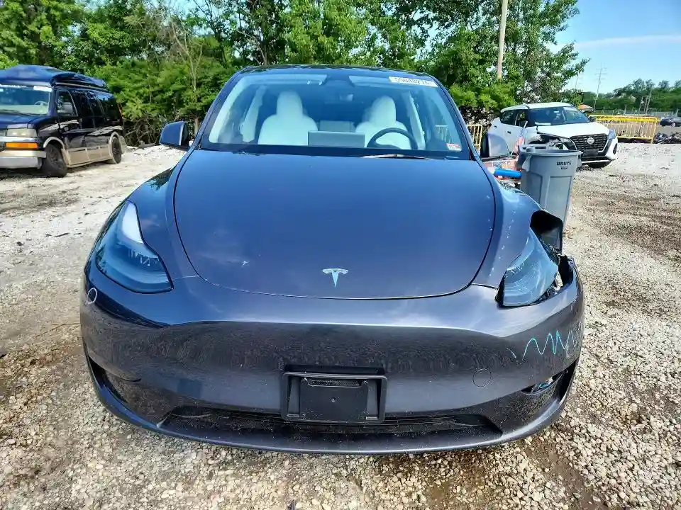 7SAYGDEE1PF911141 2023 TESLA MODEL Y-4