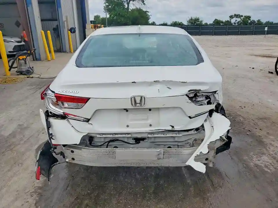 1HGCV1F61JA025065 2018 HONDA ACCORD-5