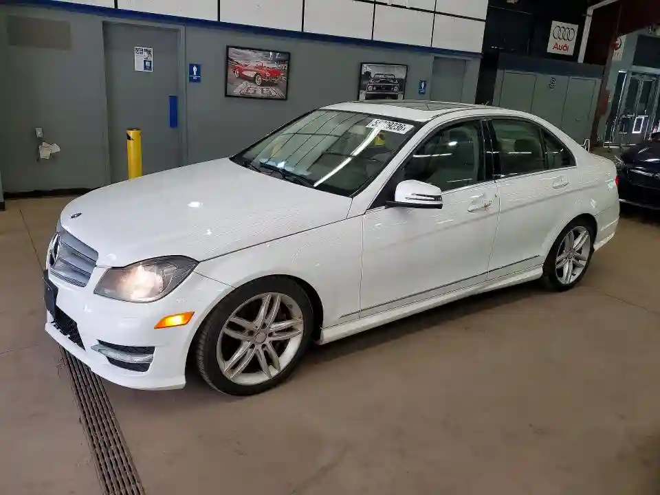 WDDGF8AB4DR256161 2013 MERCEDES-BENZ C-CLASS-0