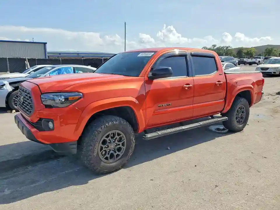 3TMAZ5CN8JM075977 2018 TOYOTA TACOMA-0