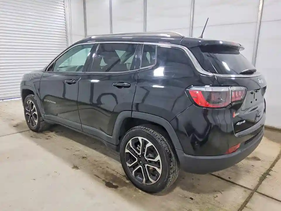 3C4NJDCB5NT101083 2022 JEEP COMPASS-1