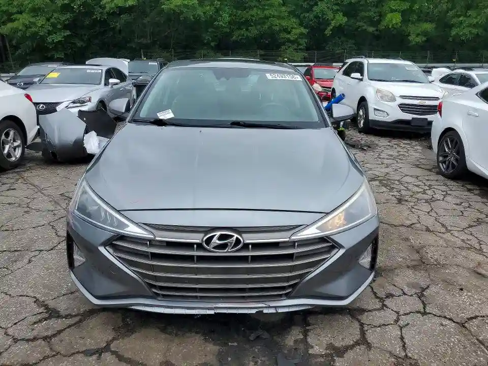 KMHD84LFXKU812270 2019 HYUNDAI ELANTRA-4