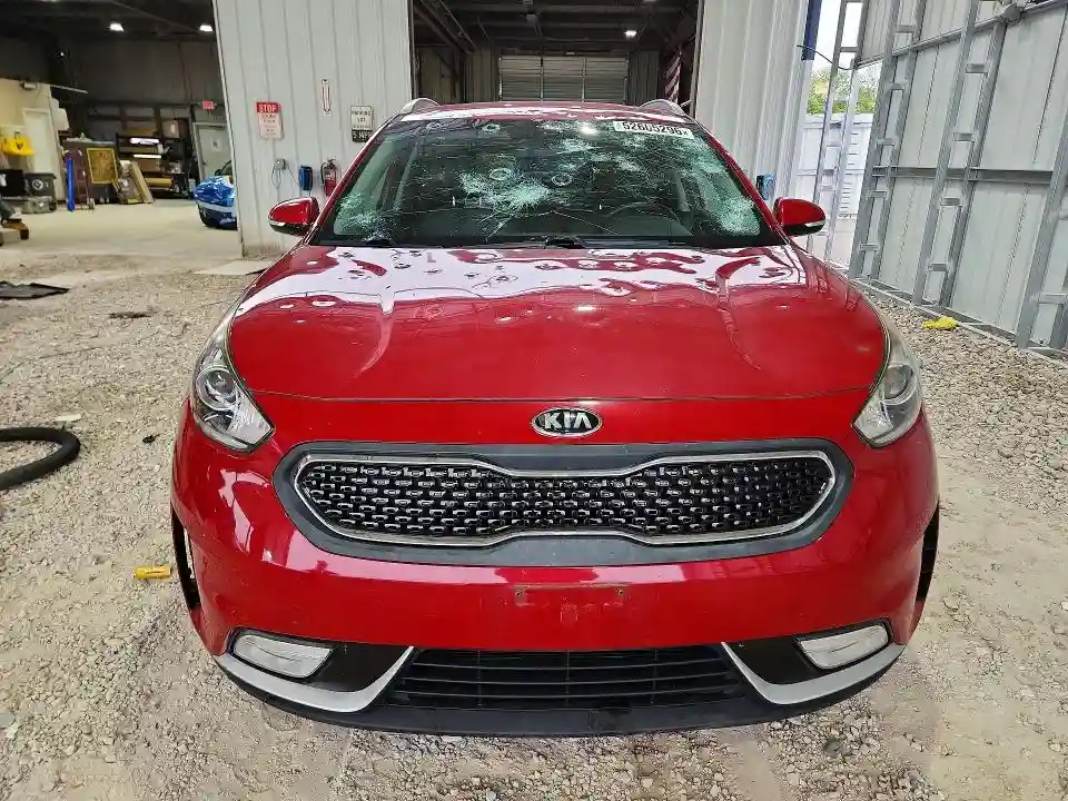 KNDCC3LC2H5061649 2017 KIA NIRO-4