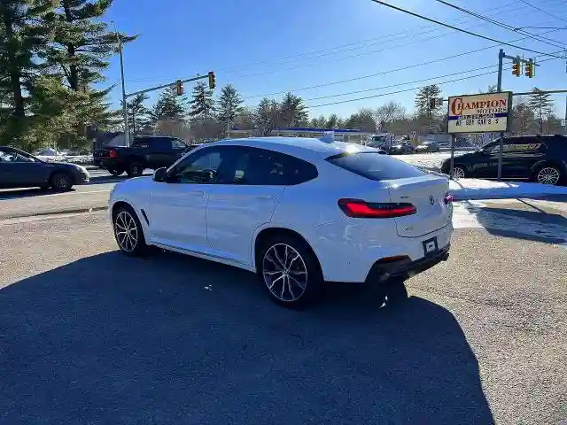 5UX2V1C08M9G98579 2021 BMW X4-2