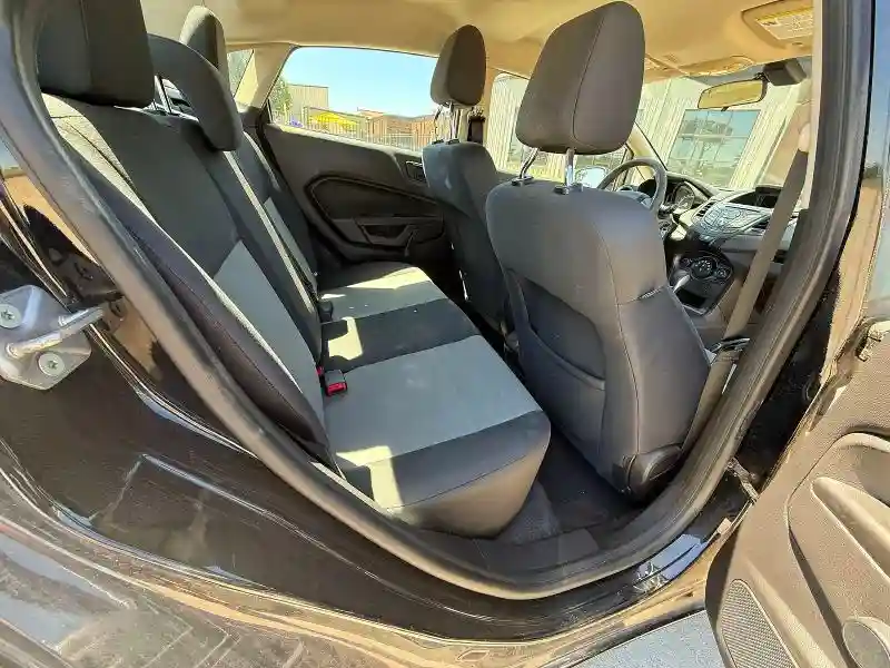 3FADP4AJ0KM110581 2019 FORD FIESTA-5
