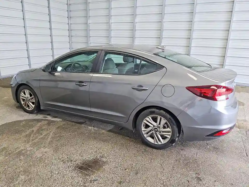 5NPD84LFXKH419593 2019 HYUNDAI ELANTRA-1