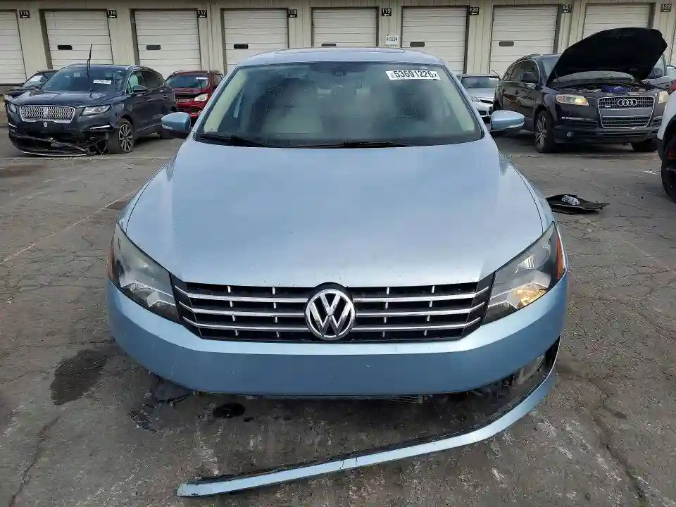 1VWBN7A37DC042422 2013 VOLKSWAGEN PASSAT-4