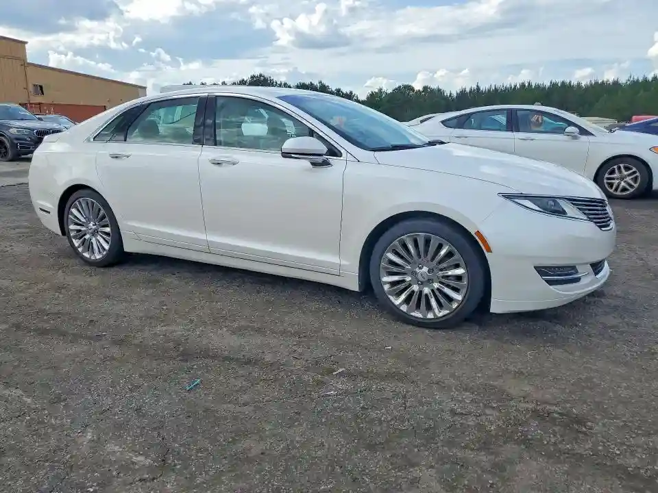 3LN6L2G94ER813359 2014 LINCOLN MKZ-3