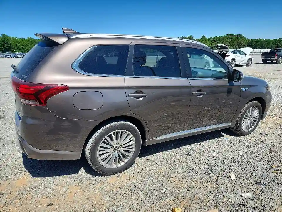 JA4J24A54LZ038809 2020 MITSUBISHI OUTLANDER-2