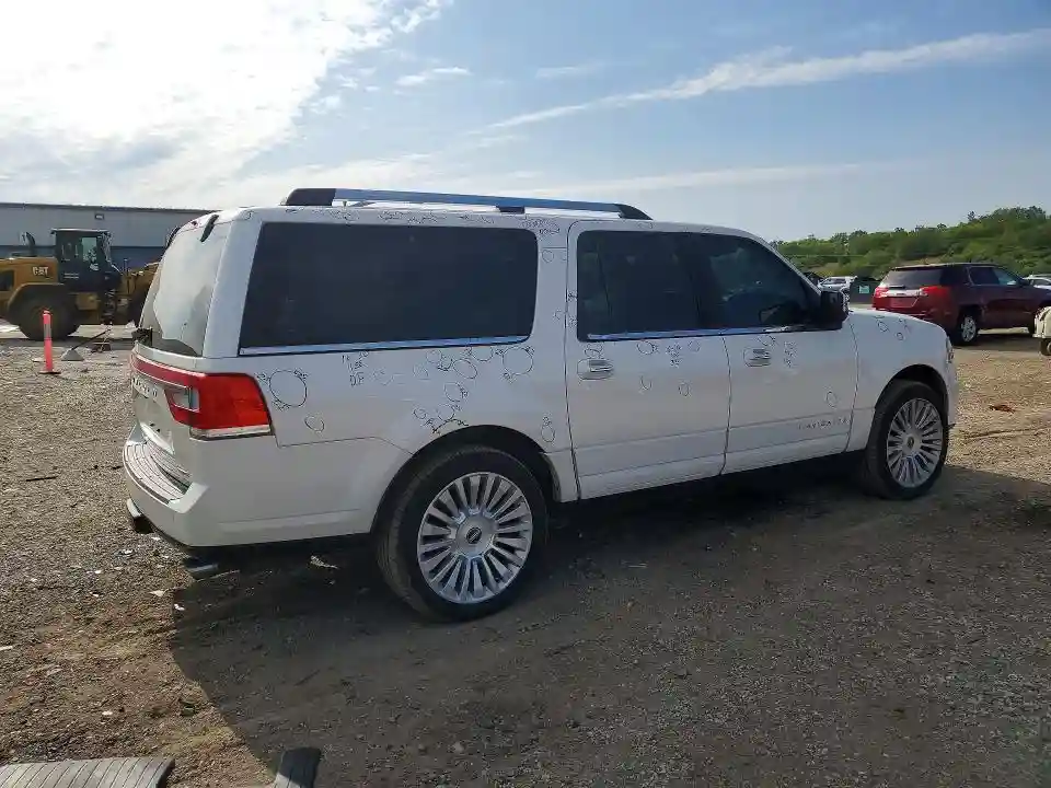 5LMJJ3LT0GEL01561 2016 LINCOLN NAVIGATOR-2
