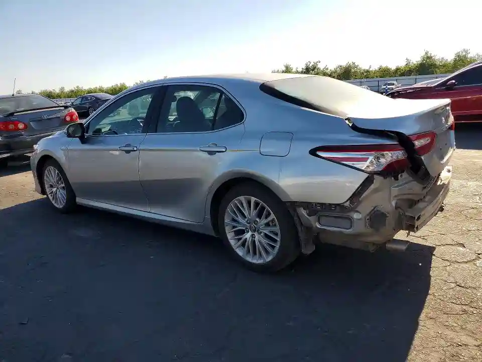 4T1B21HK8JU502033 2018 TOYOTA CAMRY SOLA-1