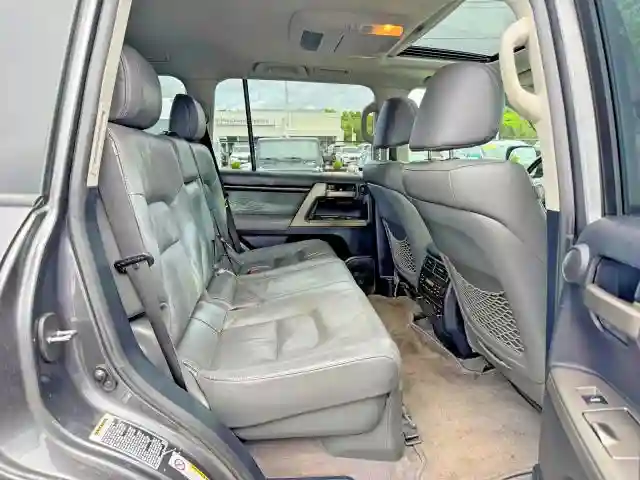 JTMHY7AJ1B4005151 2011 TOYOTA LAND CRUISER-5