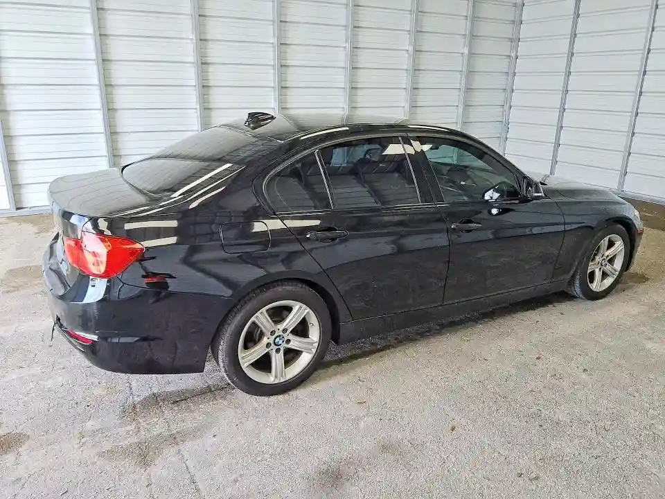 WBA3A5C58FF607586 2015 BMW 3 SERIES-2
