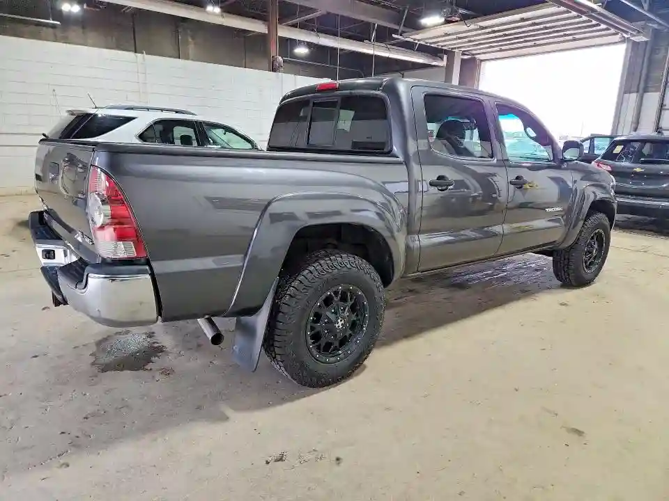 3TMLU4EN0BM064472 2011 TOYOTA TACOMA-2