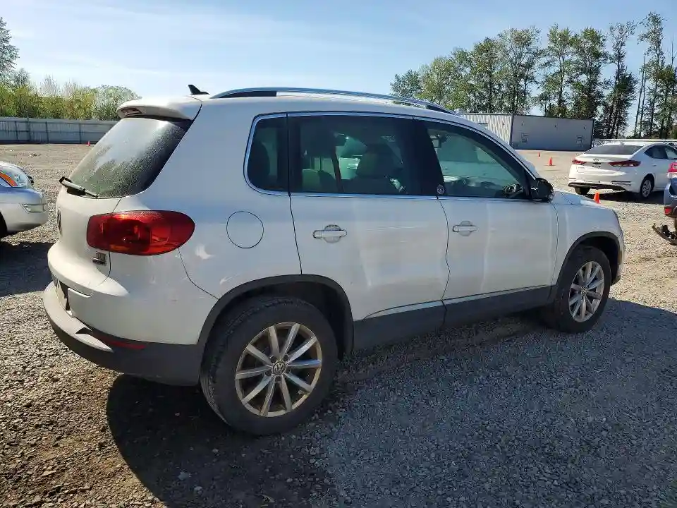 WVGSV7AX5HK014776 2017 VOLKSWAGEN TIGUAN-2