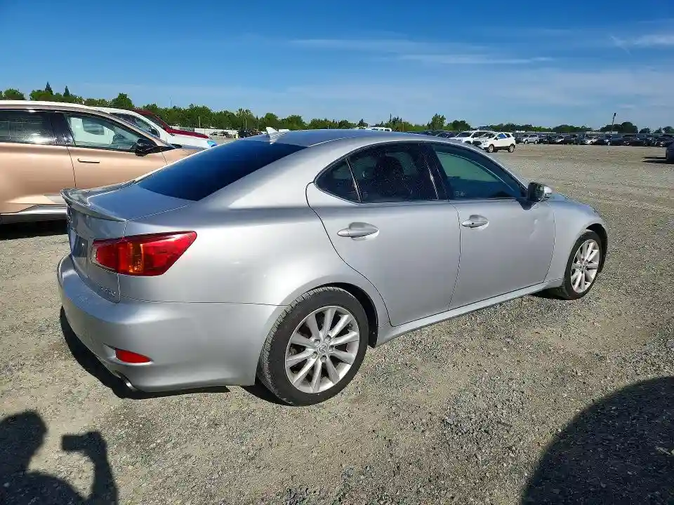 JTHBF5C24A5107458 2010 LEXUS IS-2