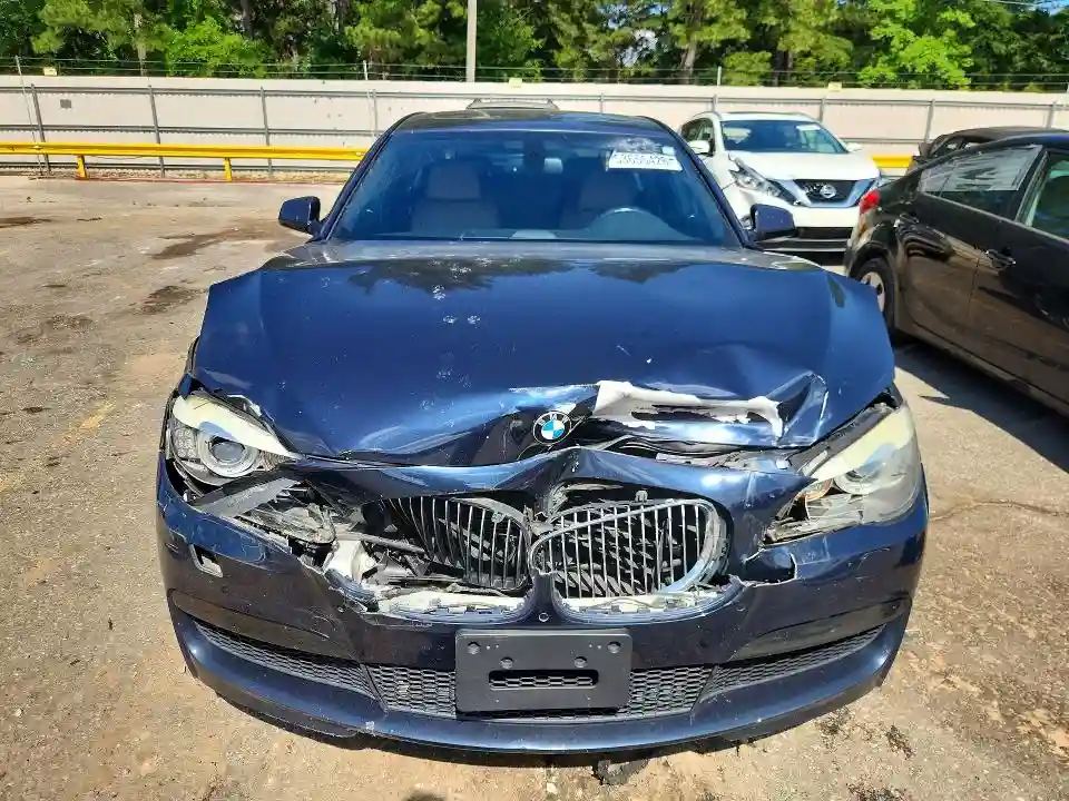 WBAKB4C56BC392661 2011 BMW 7 SERIES-4