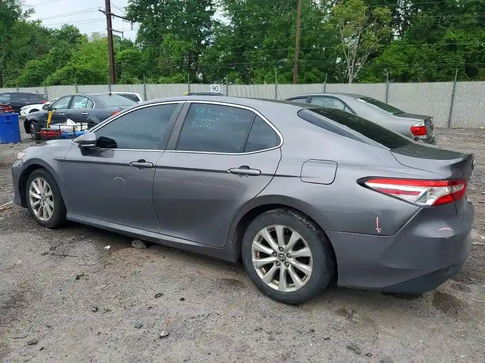4T1B11HK3JU015339 2018 TOYOTA CAMRY-1