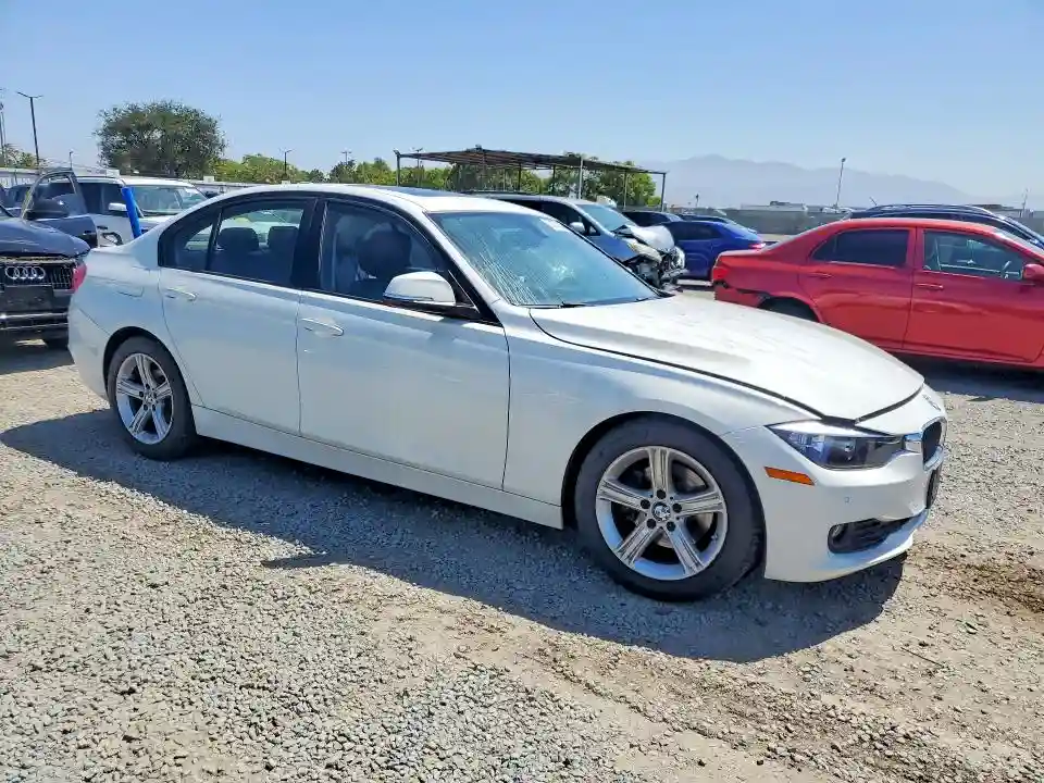 WBA3D3C5XEK157117 2014 BMW 3 SERIES-3