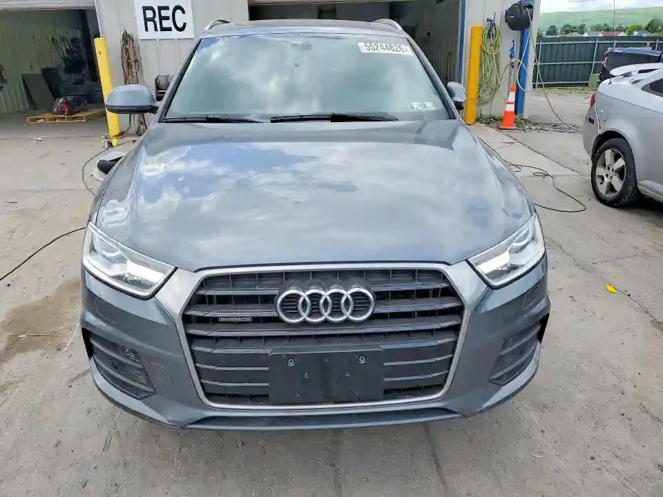 WA1JCCFS5HR004200 2017 AUDI Q3-4
