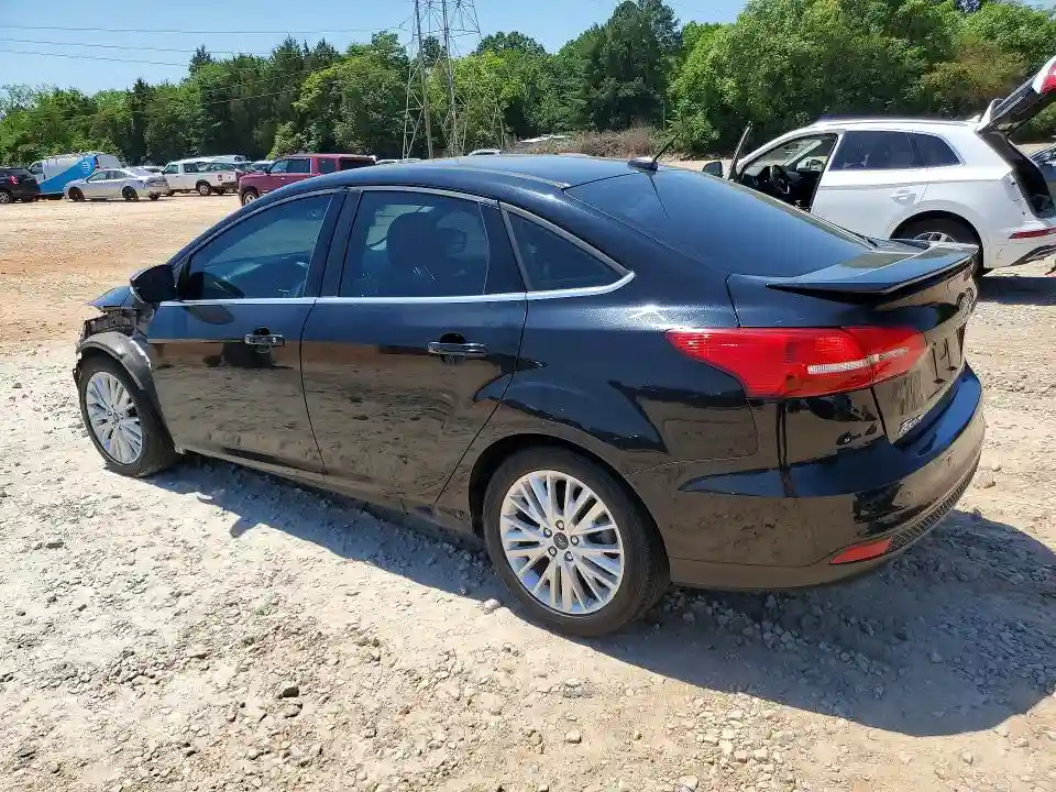 1FADP3J23HL287400 2017 FORD FOCUS-1