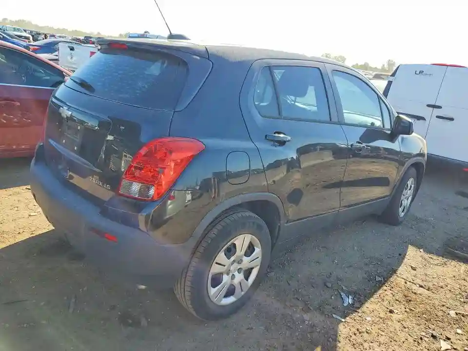 KL7CJKSB7FB257820 2015 CHEVROLET TRAX-2