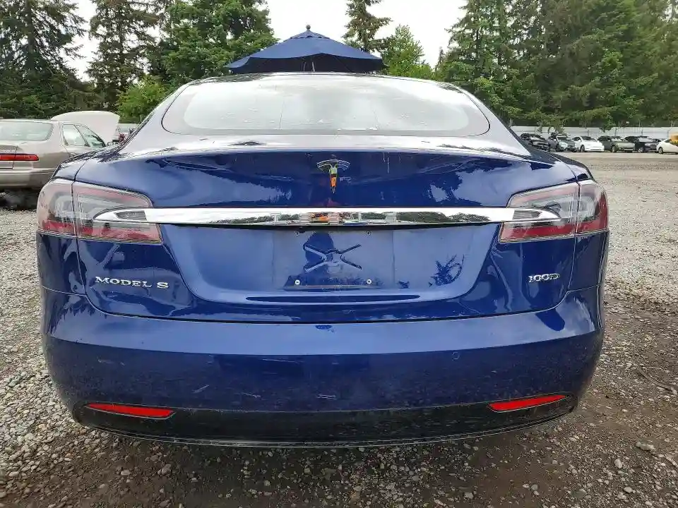 5YJSA1E24JF257235 2018 TESLA MODEL S-5