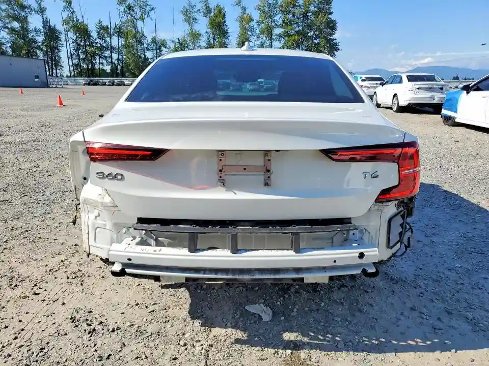 7JRA22TL1KG010838 2019 VOLVO S60-5