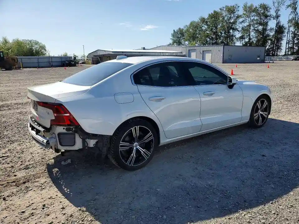 7JRA22TL1KG010838 2019 VOLVO S60-2