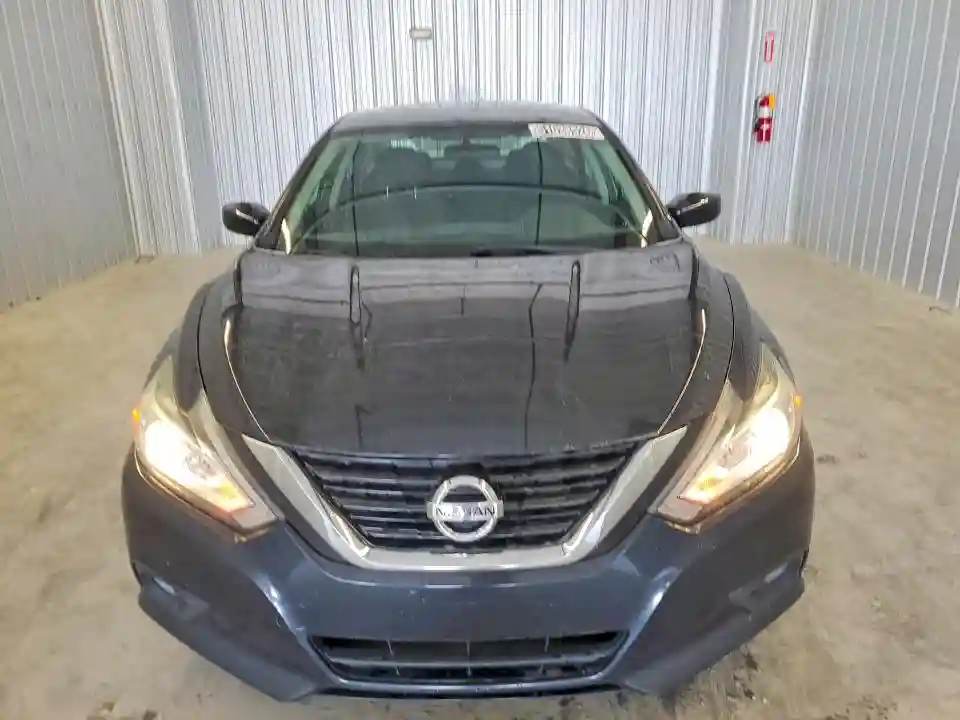 1N4AL3AP8HC241264 2017 NISSAN ALTIMA-4