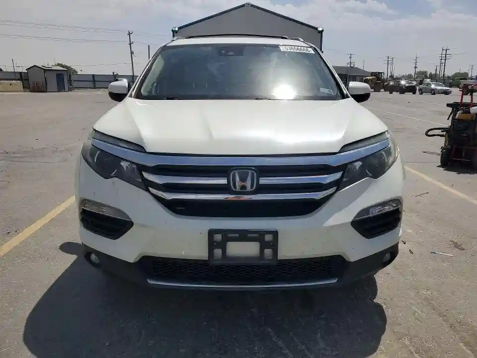 5FNYF6H05HB104943 2017 HONDA PILOT-4