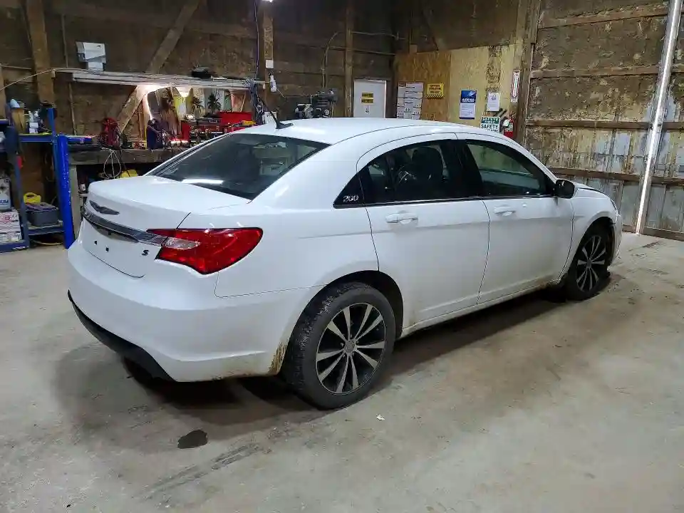 1C3CCBBG4EN120408 2014 CHRYSLER 200-2