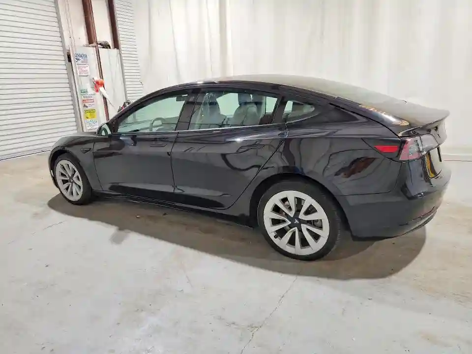 5YJ3E1EA3NF371457 2022 TESLA MODEL 3-1