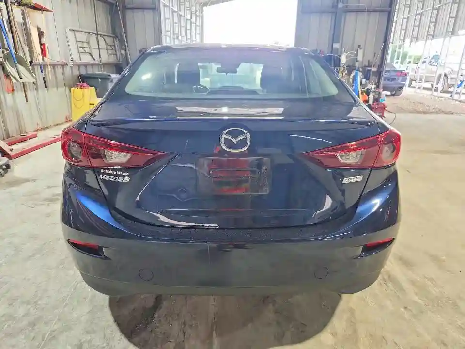 3MZBN1V34JM271867 2018 MAZDA 3-5