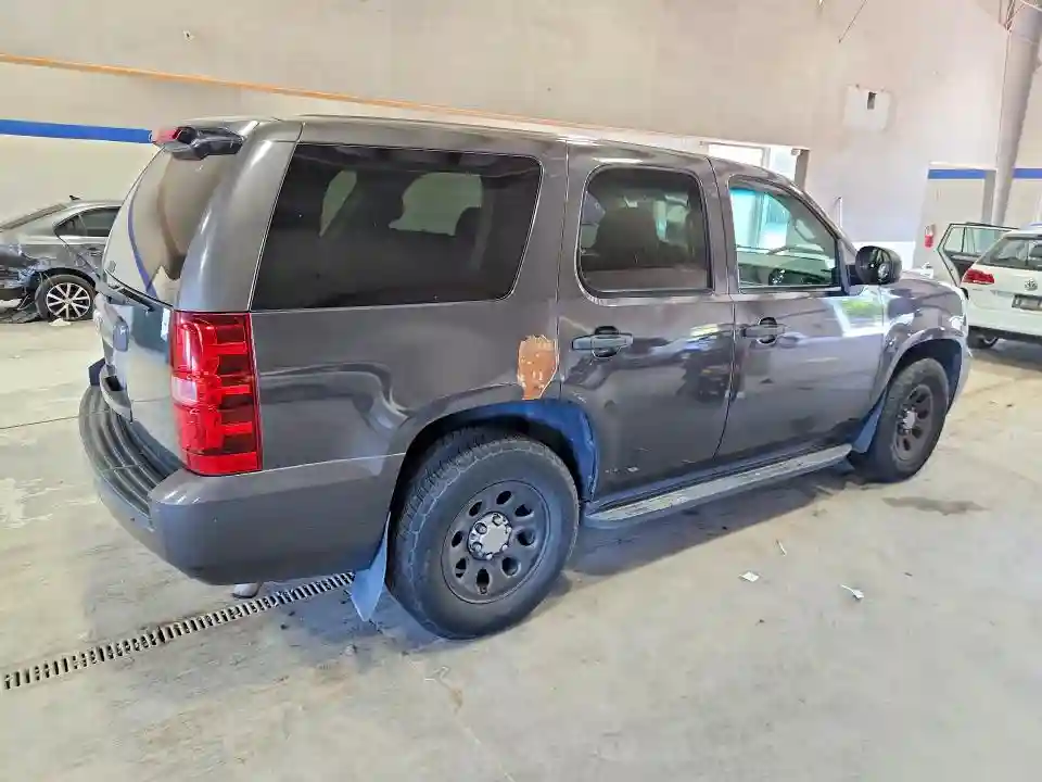 1GNMCAE09AR183863 2010 CHEVROLET TAHOE-2