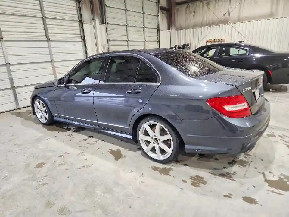 WDDGF4HB9DR249253 2013 MERCEDES-BENZ C-CLASS-1