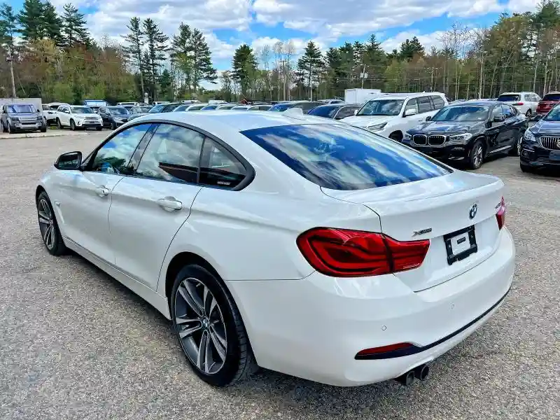 WBA4J3C55JBL04161 2018 BMW 4 SERIES-2